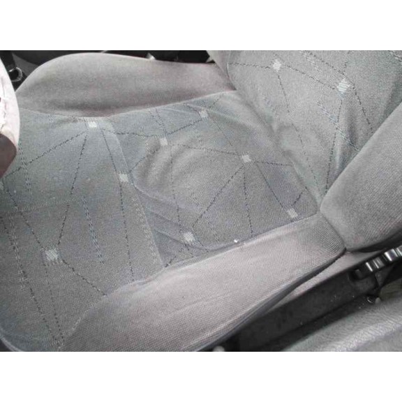 citroën xsara berlina del año 2002