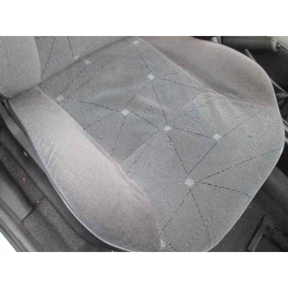 citroën xsara berlina del año 2002