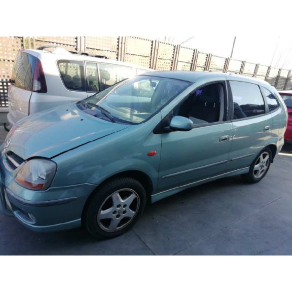 nissan almera tino (v10m) del año 2000