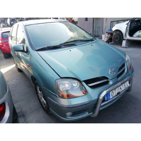 nissan almera tino (v10m) del año 2000