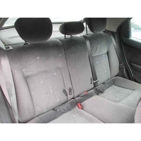 citroën xsara berlina del año 2002