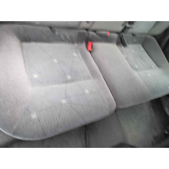 citroën xsara berlina del año 2002