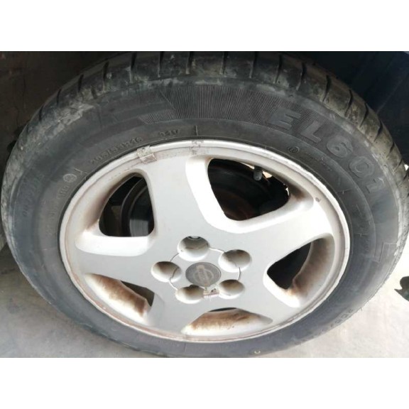 nissan almera tino (v10m) del año 2000