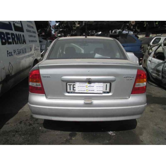 opel astra g berlina del año 1999