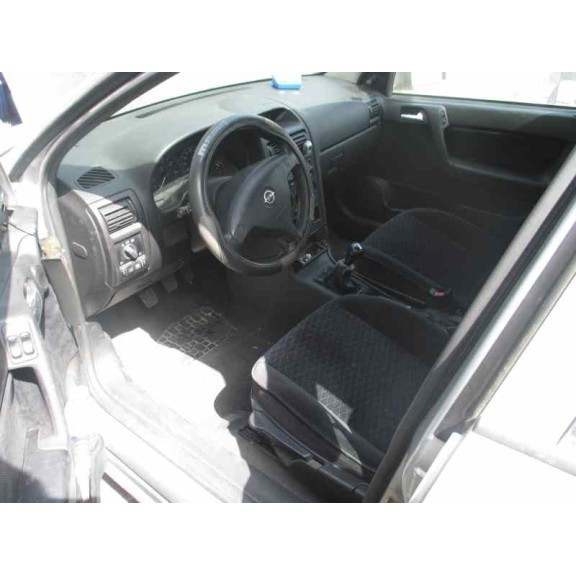 opel astra g berlina del año 1999