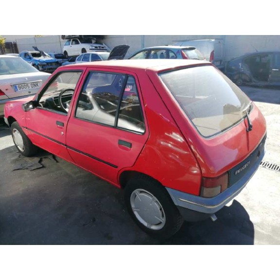 peugeot 205 berlina del año 1992