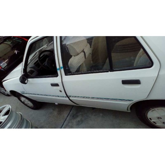 peugeot 205 berlina del año 1989