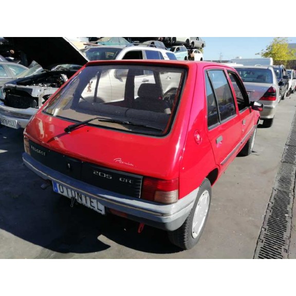 peugeot 205 berlina del año 1992
