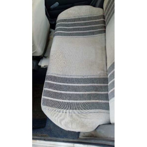 peugeot 205 berlina del año 1989