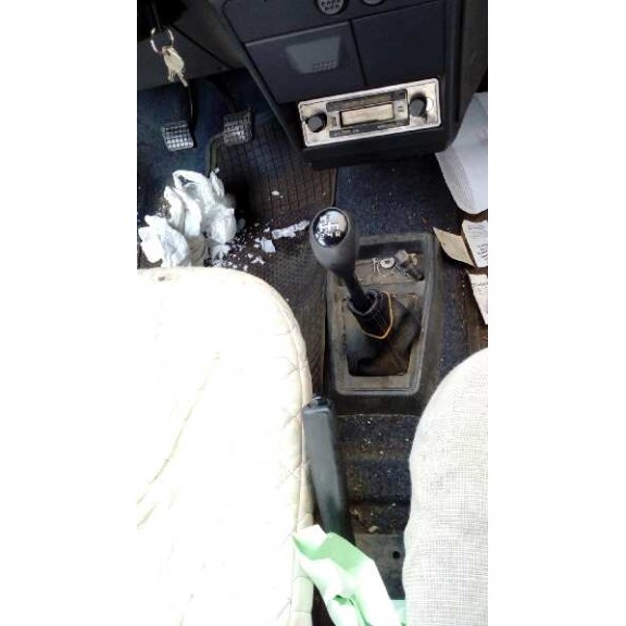 peugeot 205 berlina del año 1989