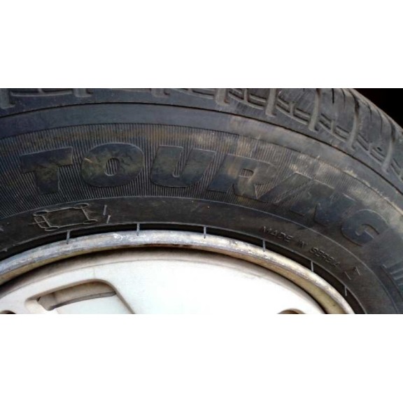 peugeot 205 berlina del año 1989