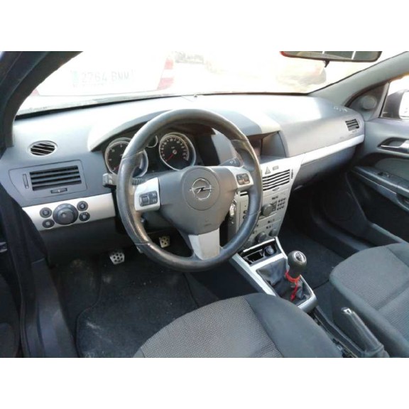 opel astra gtc del año 2007