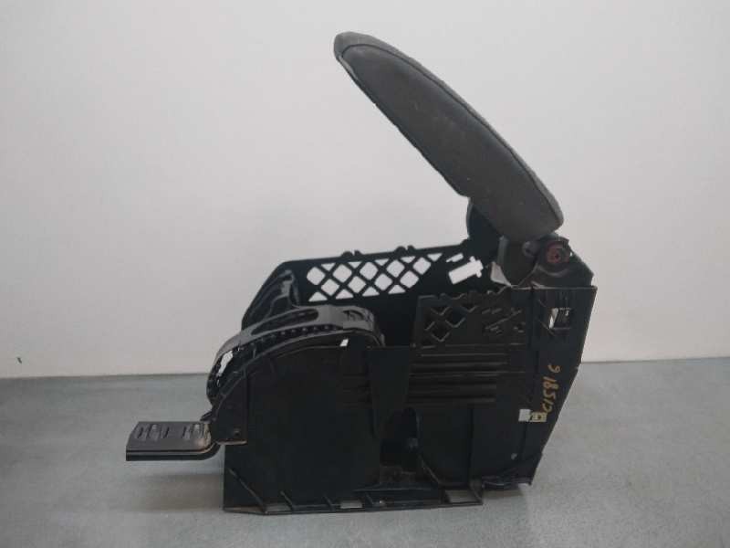 Recambio de apoyabrazos central para volkswagen golf v berlina (1k1) sportline referencia OEM IAM 1K5864251B  