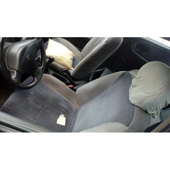 nissan primera berl./familiar (p10/w10) del año 1995