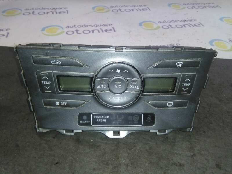 Recambio de mando climatizador para toyota auris luna referencia OEM IAM 5590002220B  