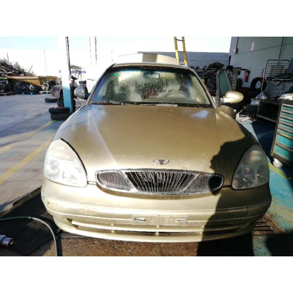 daewoo nubira berlina del año 2000