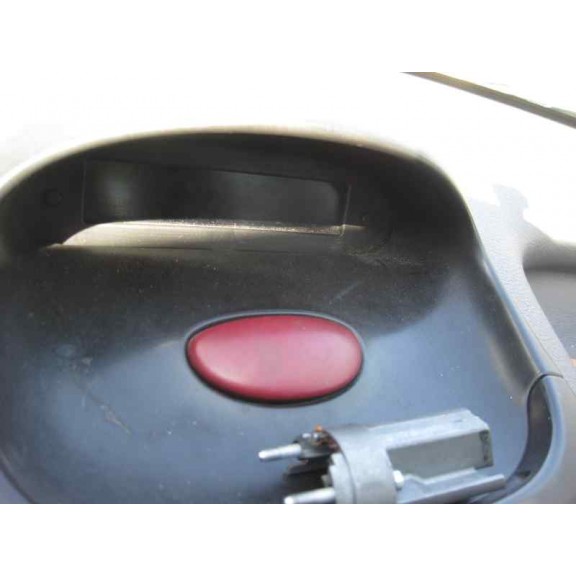 peugeot 206 berlina del año 2001