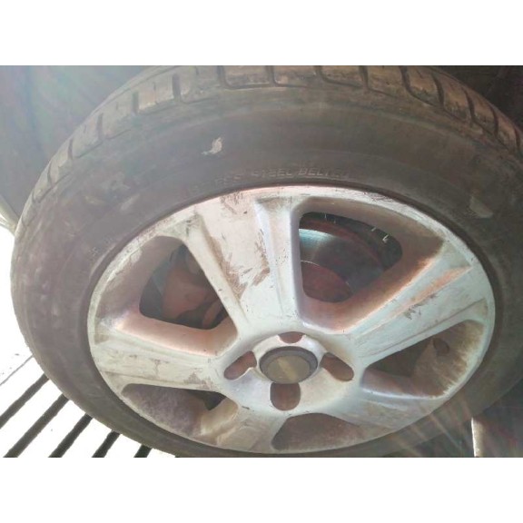 daewoo nubira berlina del año 2000