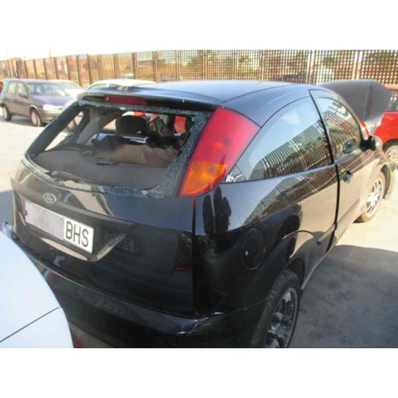 ford focus berlina (cak) del año 2001