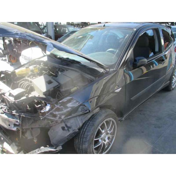 ford focus berlina (cak) del año 2001