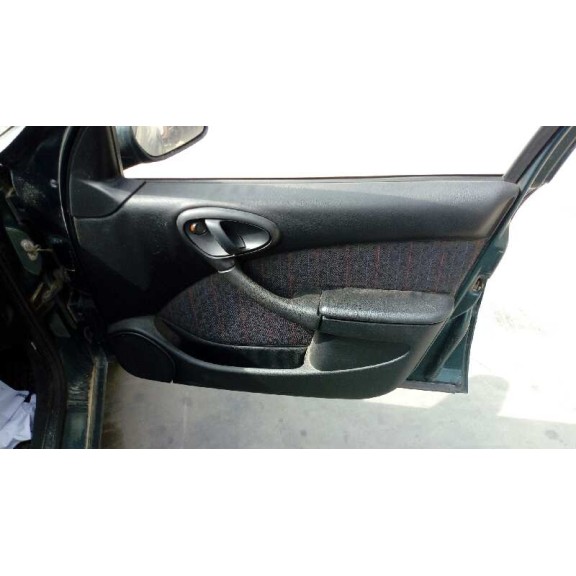 citroën xsara berlina del año 1997