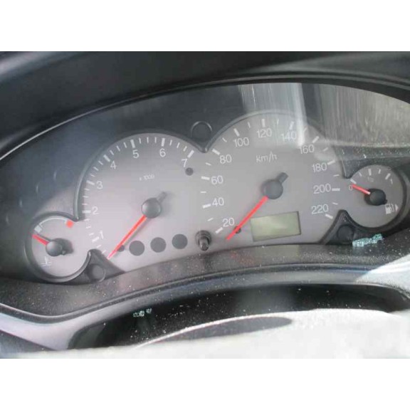 ford focus berlina (cak) del año 2001