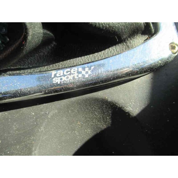 ford focus berlina (cak) del año 2001