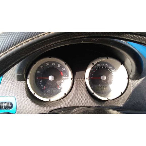 volkswagen polo berlina (6n2) del año 2001