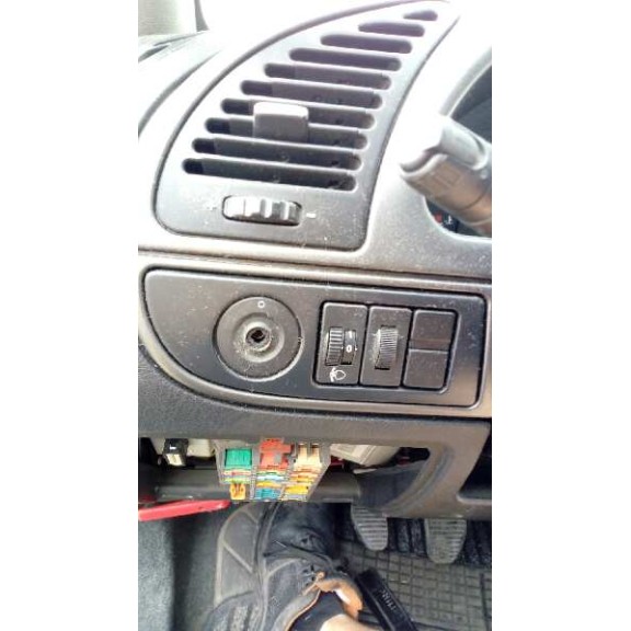 citroën xsara berlina del año 1997