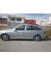 opel vectra b berlina del año 2000