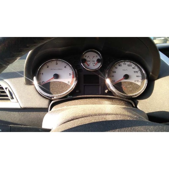 peugeot 207 del año 2009