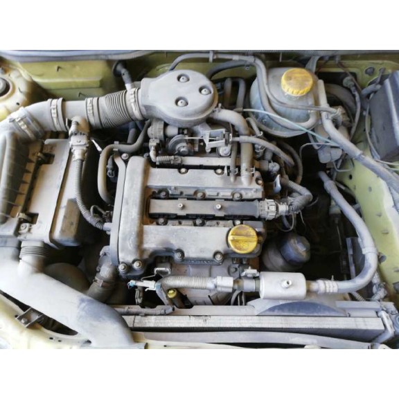 opel corsa b del año 2000