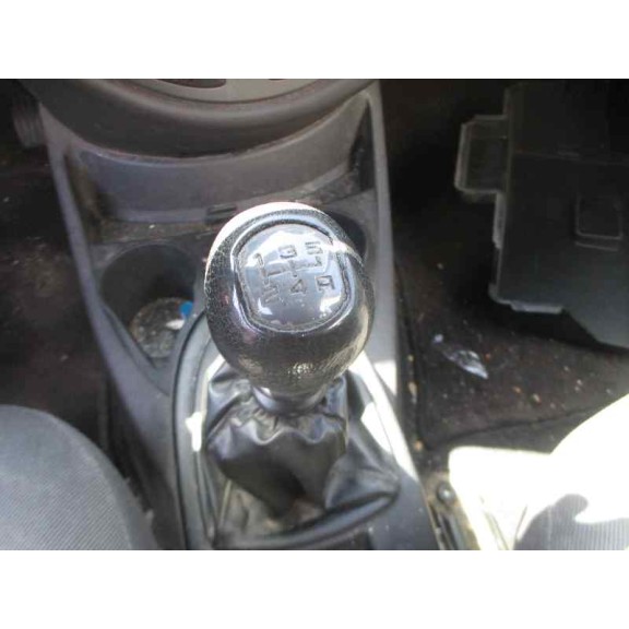 ford focus berlina (cak) del año 2004