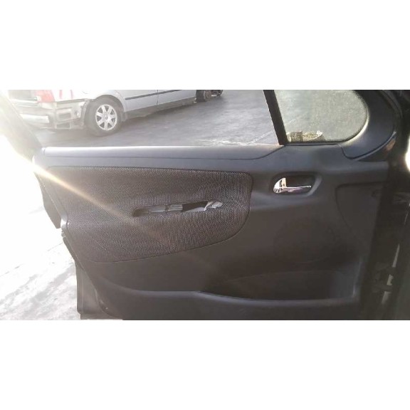 peugeot 207 del año 2009