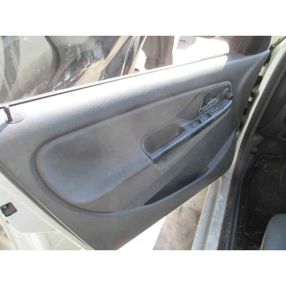 seat ibiza (6k1) del año 2000