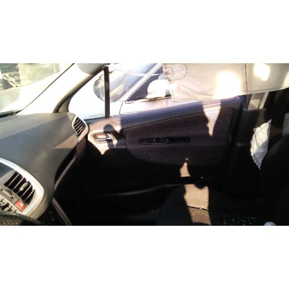 peugeot 207 del año 2009