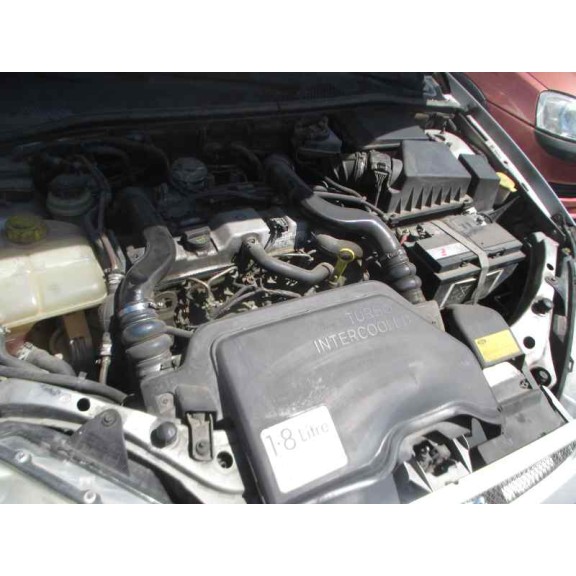 ford focus berlina (cak) del año 2004