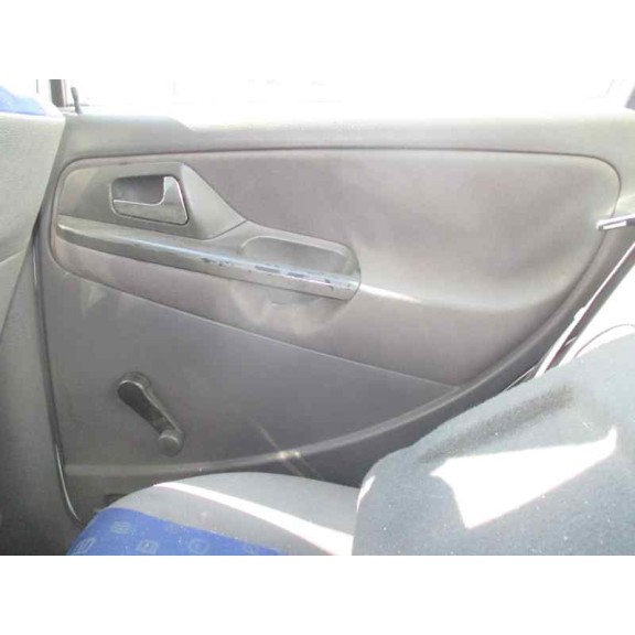 seat ibiza (6k1) del año 2000