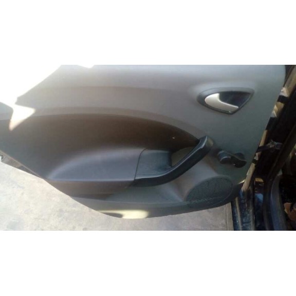 seat ibiza (6j5) del año 2010