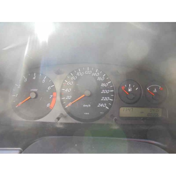 nissan primera berlina (p11) del año 2000