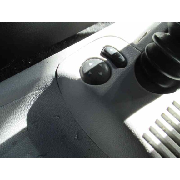 fiat punto berlina (188) del año 2005