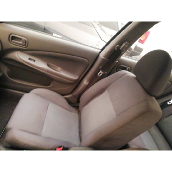 nissan almera (n16/e) del año 2003