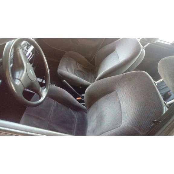 ford escort berlina/turnier del año 1992