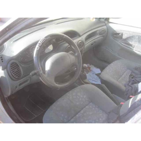 renault megane i berlina hatchback (ba0) del año 1998
