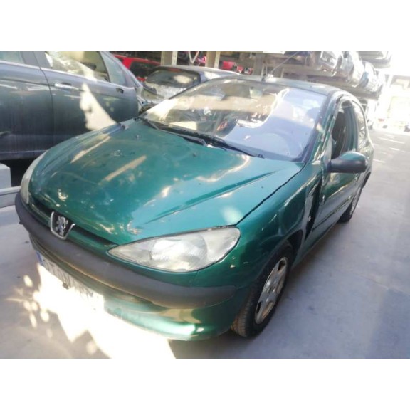 peugeot 206 berlina del año 2000
