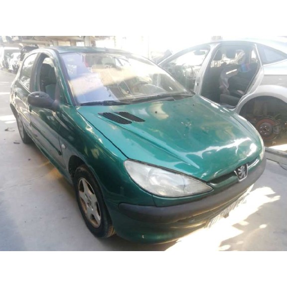 peugeot 206 berlina del año 2000