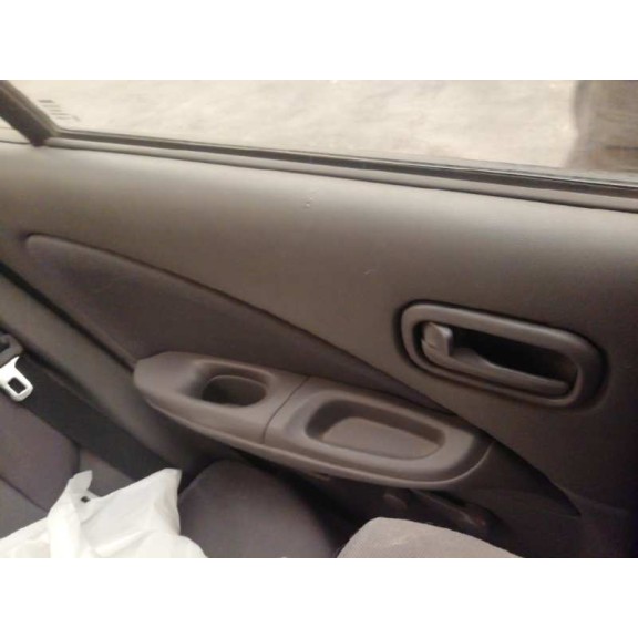 nissan almera (n16/e) del año 2003