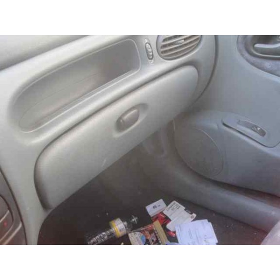 renault megane i berlina hatchback (ba0) del año 1998