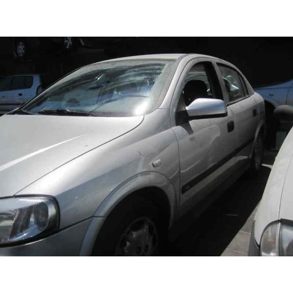 opel astra g berlina del año 2001