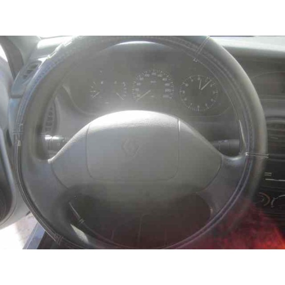 renault megane i berlina hatchback (ba0) del año 1998